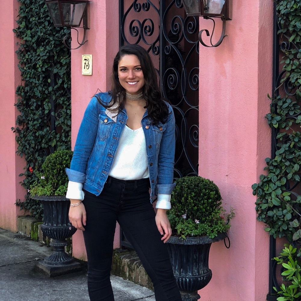 Meet your Posher, Alexandra
